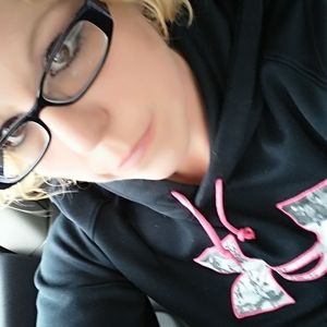 Meet your Posher, Janelle